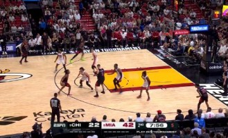 华体会官网- 巴特勒三双热火轻取公牛  